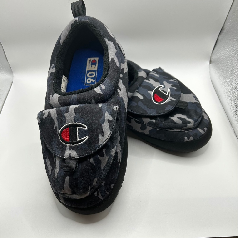 Champion Kids Camo Indoor/Outdoor Slippers‎ with pockets size 6Y